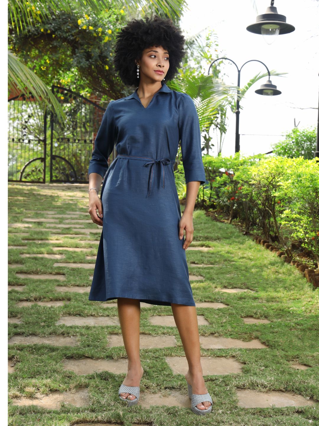 Women's Hemp Pintuck Dress with Waist Lace