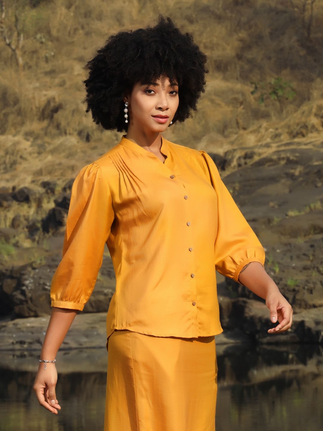 Women's Hemp Shirt with Pintuck Detailing at Front & Back